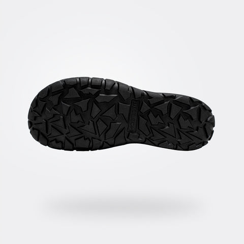 Hollow - Wide Toe Sneakers